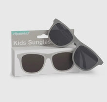 Load image into Gallery viewer, Classics Sunglasses - Concrete Grey Big Kids 3-6 yrs Hipsterkid