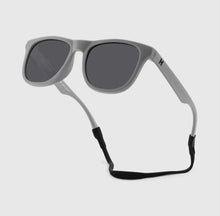 Load image into Gallery viewer, Classics Sunglasses - Concrete Grey
