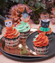 Load image into Gallery viewer, Meri Meri Vintage Halloween Cupcake Kit
