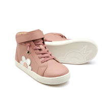 Load image into Gallery viewer, OLDSOLES Sole Base Flower
