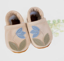 Load image into Gallery viewer, Bluebell Leather Moccs
