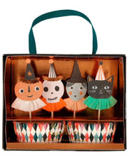 Load image into Gallery viewer, Meri Meri Vintage Halloween Cupcake Kit
