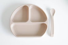 Load image into Gallery viewer, Silicone Suction Plate With Lid and Spoon- Sand
