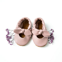 Load image into Gallery viewer, Rose Moccs
