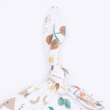 Load image into Gallery viewer, Angel Dear - Pasta Lovers - Knotted Hat
